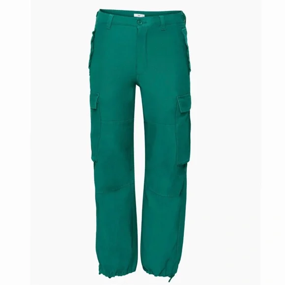 ARITZIA TNA
Gd Biome Green Supply Cargo Pants - Picture 4 of 6